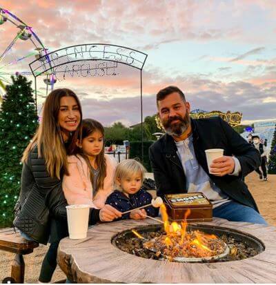 JJ Garcia with his wife Lauren Garcia and kids Vivienne and Alice